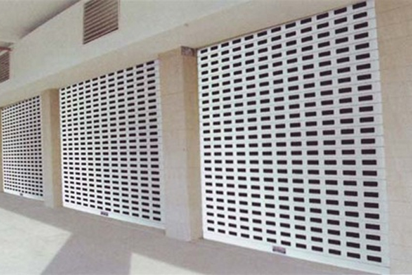 濟南卷簾門廠家教大家如何選擇適合自己的卷簾門，建議收藏！