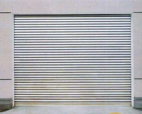 濟南卷簾門廠家為大家介紹怎樣選擇電動卷簾門的電機及電機有哪些種類！建議收藏！